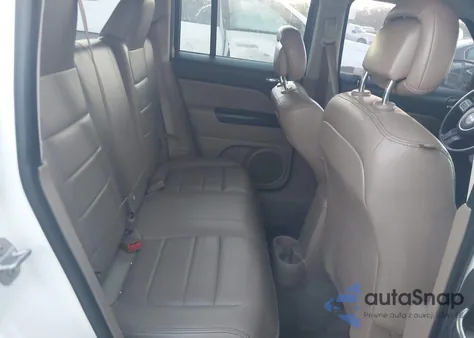 2015 Jeep Patriot High Altitude Edition z USA, uszkodzony, nr VIN 1C4NJPFA1FD296949